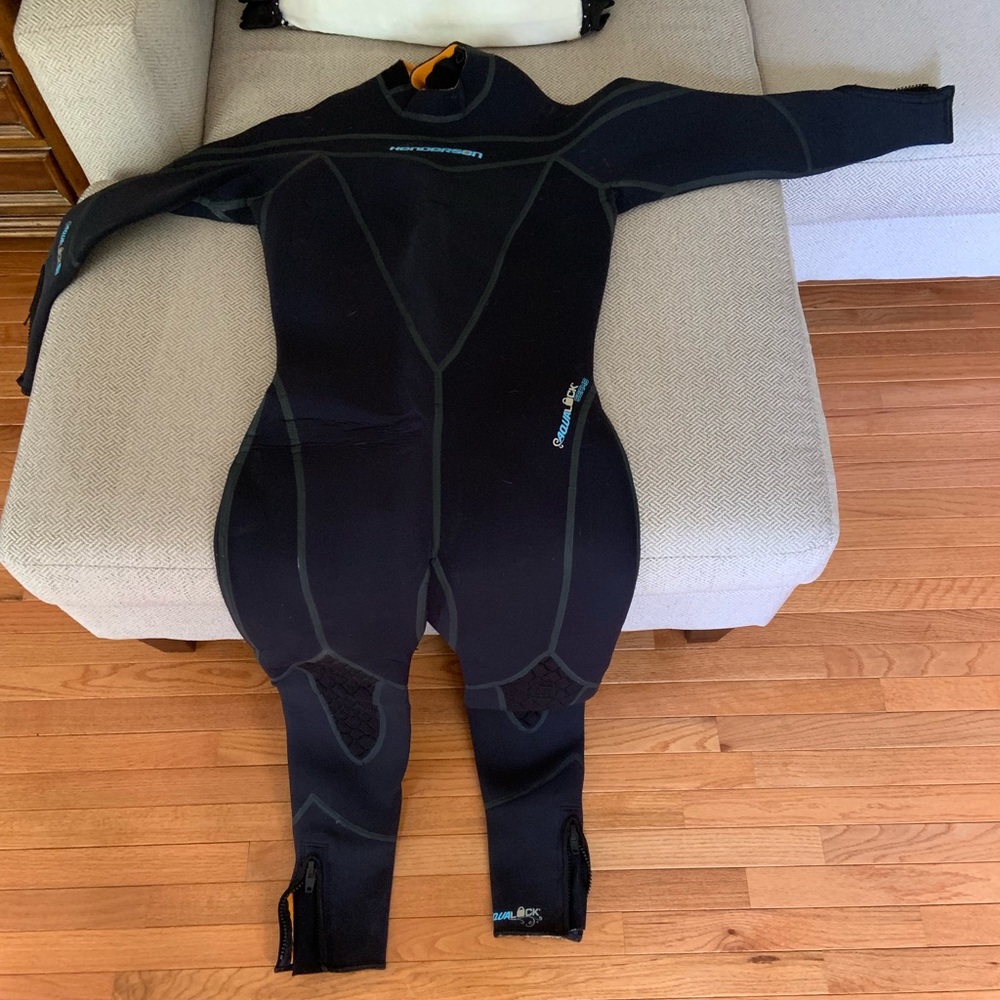 brand new henderson aqua lock wetsuit